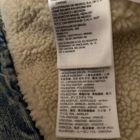 Levi’s denim fleece lined size small jacket - Picture 6 of 6